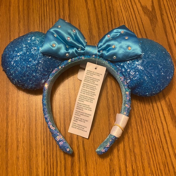 Sparkly Blue Disney Ears - Picture 2 of 3